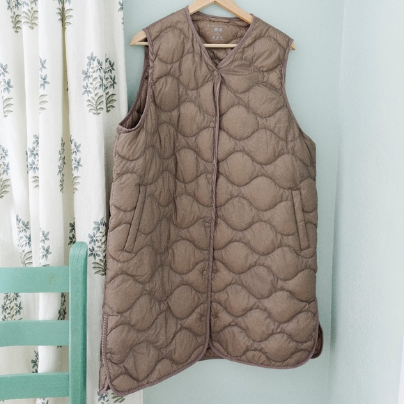 Uniqlo Long Down Puffer Vest size XL - Picture 2 of 4
